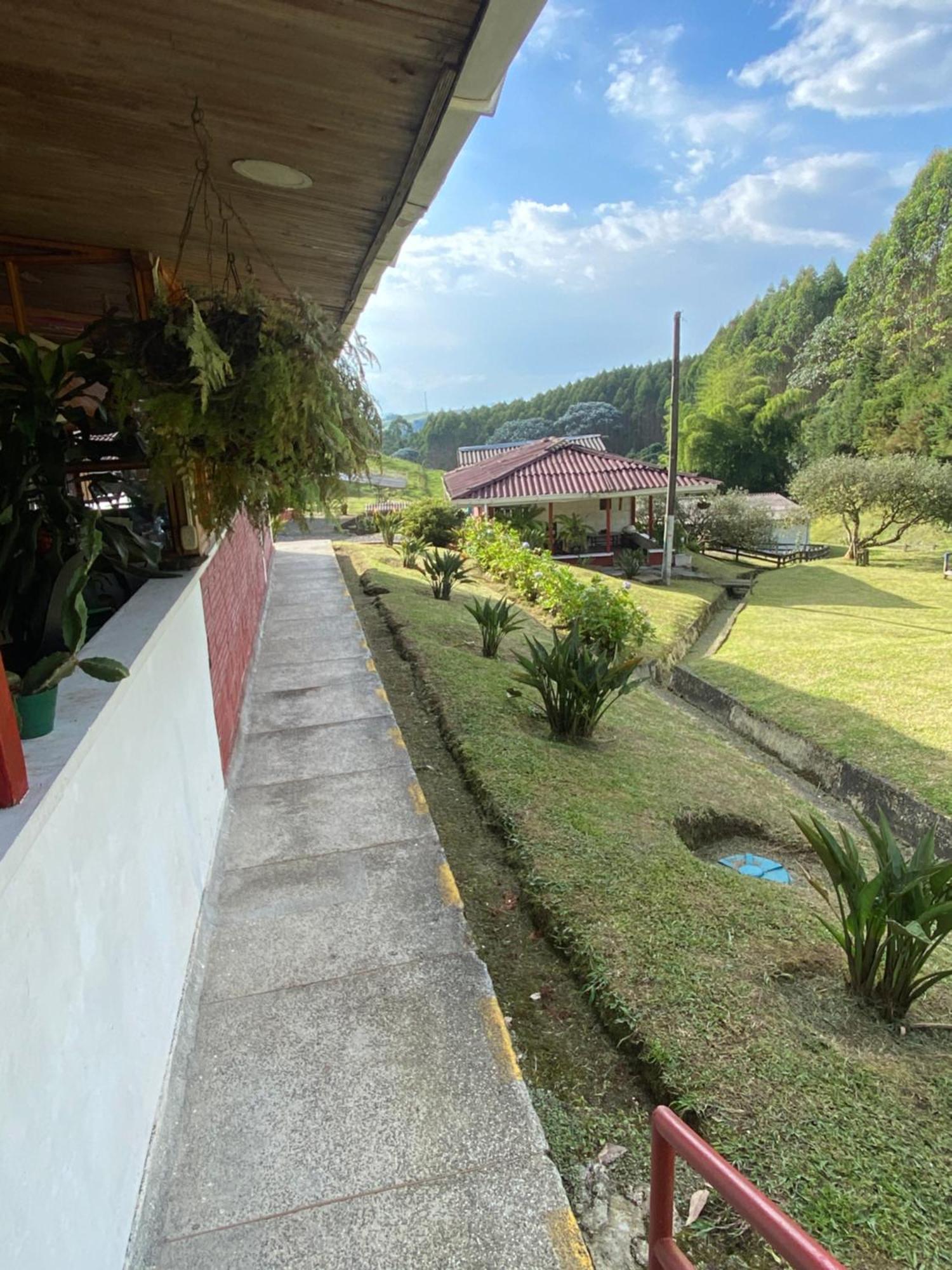 Hotel Finca La Toscana Pereira Exterior foto