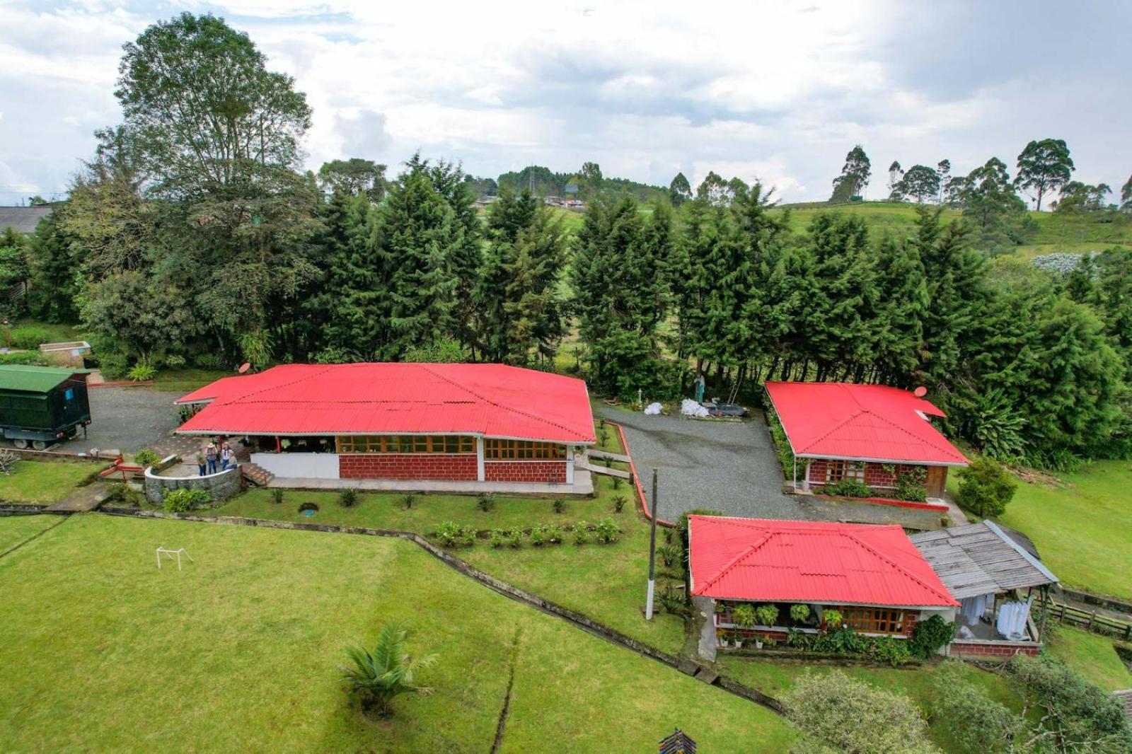 Hotel Finca La Toscana Pereira Exterior foto